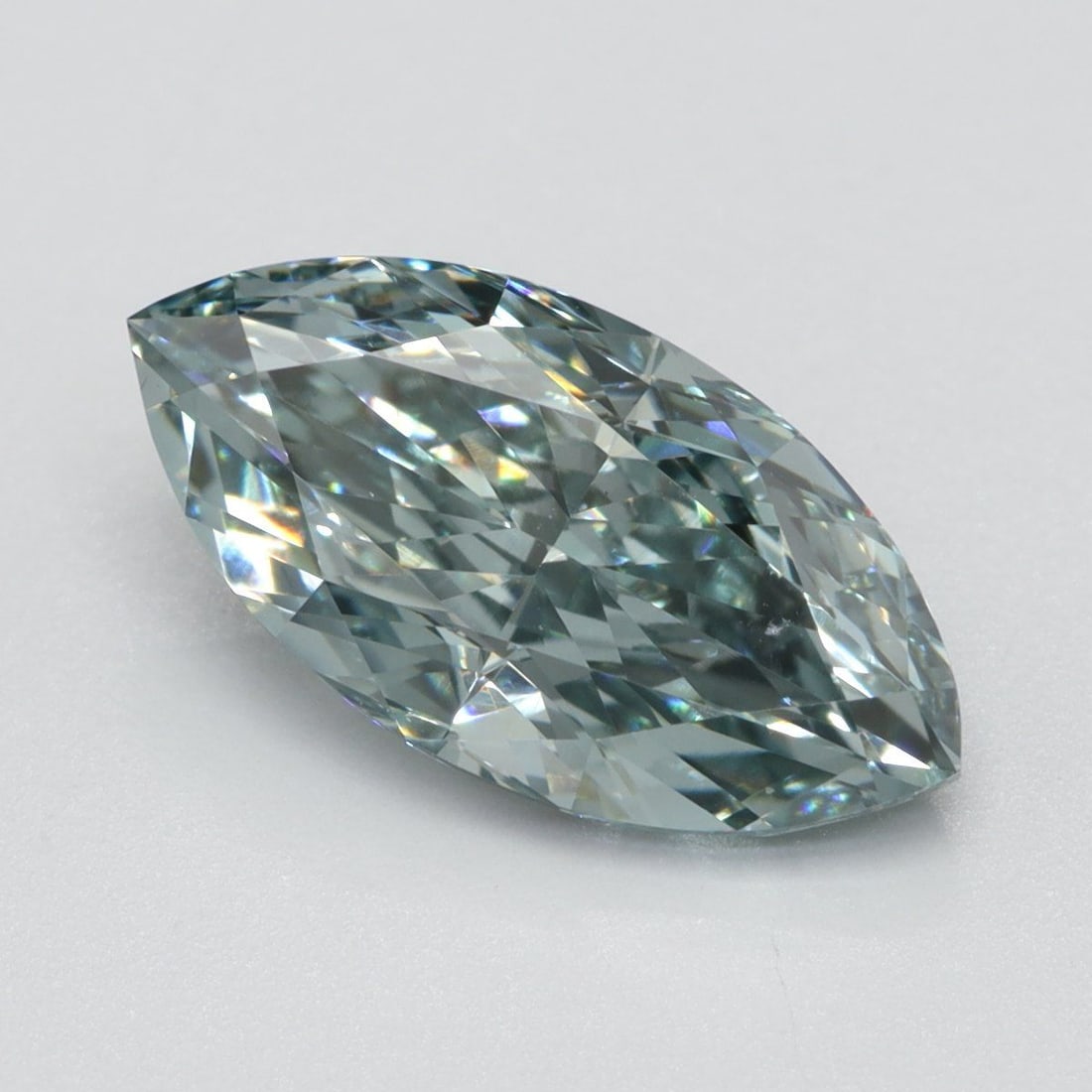 Loose Diamond - MARQUISE 1.47ct Fancy Vivid Greenish Blue VS1: Loose Diamond - MARQUISE 1.47ct Fancy Vivid Greenish Blue VS1 Source: This is a real non-mined Diamond that has been grown in a lab Shape: MARQUISE Carats: 1.47 Color: Fancy Vivid Greenish Blue Certif