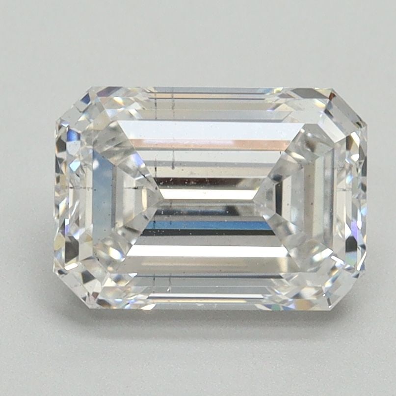 Loose Diamond - EMERALD 2.09ct E VS2: Loose Diamond - EMERALD 2.09ct E VS2 Source: This is a real non-mined Diamond that has been grown in a lab Shape: EMERALD Carats: 2.09 Color: E Clarity: VS2 Certification: NONE Video: