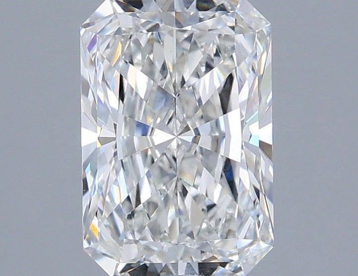 Loose Diamond - RADIANT 1.59ct E VVS2: Loose Diamond - RADIANT 1.59ct E VVS2 Source: This is a real non-mined Diamond that has been grown in a lab Shape: RADIANT Carats: 1.59 Color: E Clarity: VVS2 Certification: IGI Video: Video Link