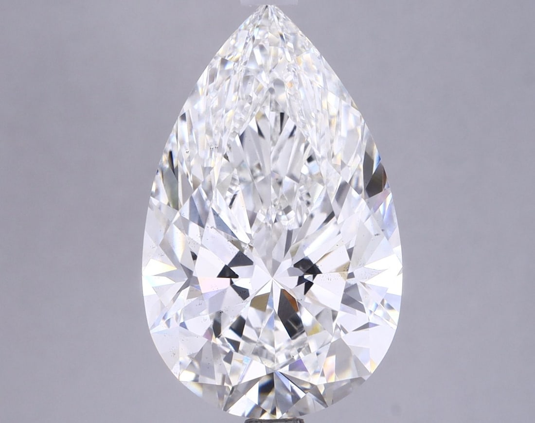 Loose Diamond - PEAR 5.57ct G VS2: Loose Diamond - PEAR 5.57ct G VS2 Source: This is a real non-mined Diamond that has been grown in a lab Shape: PEAR Carats: 5.57 Color: G Clarity: VS2 Certification: GIA Video: