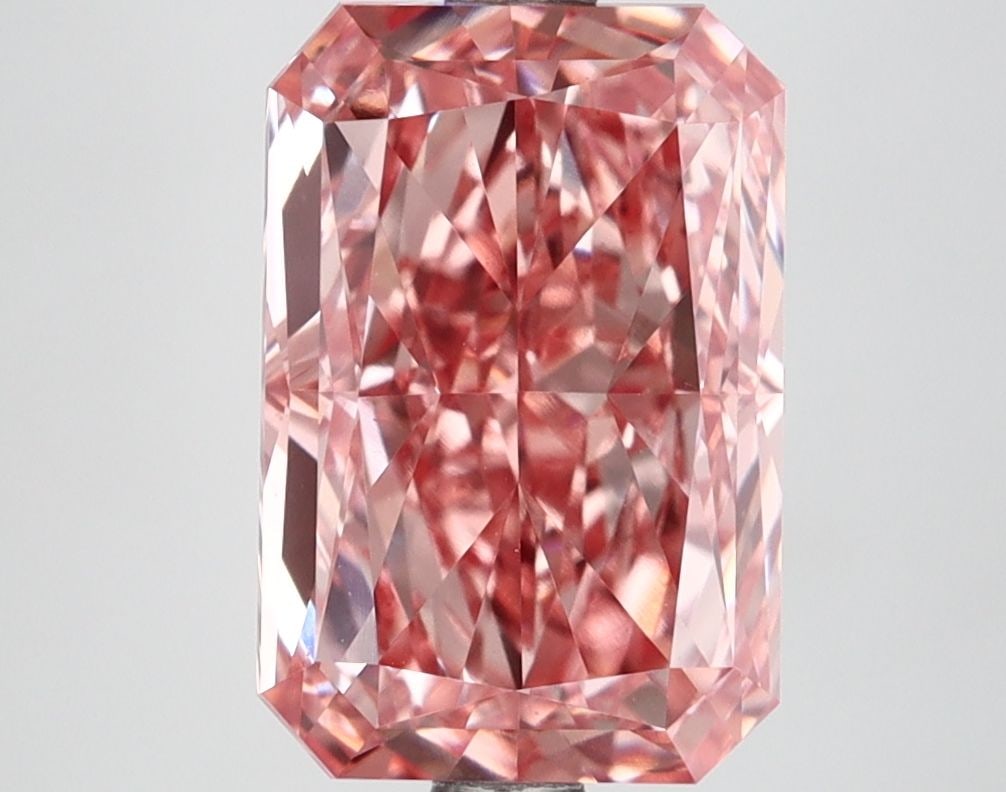 Loose Diamond - RADIANT 3.81ct Fancy Vivid Pink VS1: Loose Diamond - RADIANT 3.81ct Fancy Vivid Pink VS1 Source: This is a real non-mined Diamond that has been grown in a lab Shape: RADIANT Carats: 3.81 Color: Fancy Vivid Pink Certification: IGI Video: