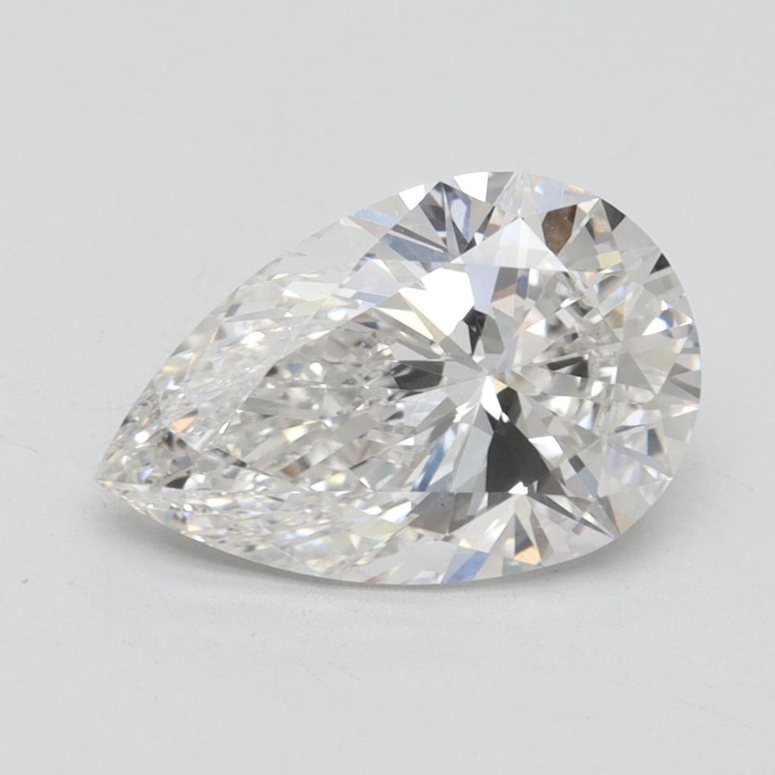 Loose Diamond - PEAR 3.21ct G VS1: Loose Diamond - PEAR 3.21ct G VS1 Source: This is a real non-mined Diamond that has been grown in a lab Shape: PEAR Carats: 3.21 Color: G Clarity: VS1 Certification: IGI Video: