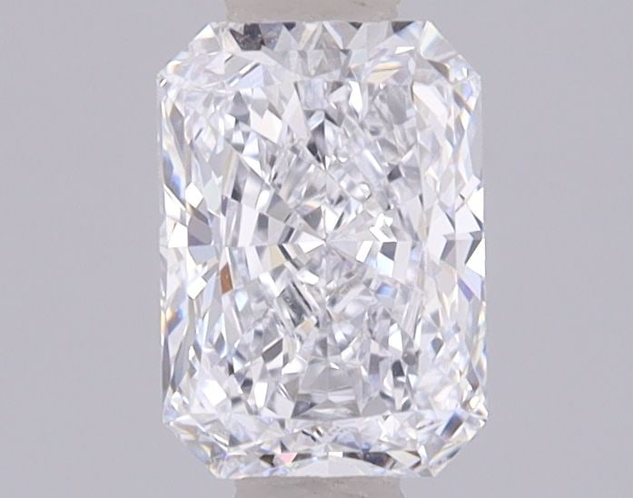 Loose Diamond - RADIANT 0.76ct D VS1: Loose Diamond - RADIANT 0.76ct D VS1 Source: This is a real non-mined Diamond that has been grown in a lab Shape: RADIANT Carats: 0.76 Color: D Clarity: VS1 Certification: IGI Video: