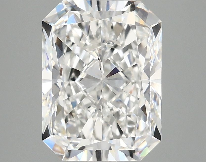 Loose Diamond - RADIANT 2.8ct E VVS2: Loose Diamond - RADIANT 2.8ct E VVS2 Source: This is a real non-mined Diamond that has been grown in a lab Shape: RADIANT Carats: 2.8 Color: E Clarity: VVS2 Certification: IGI Video: