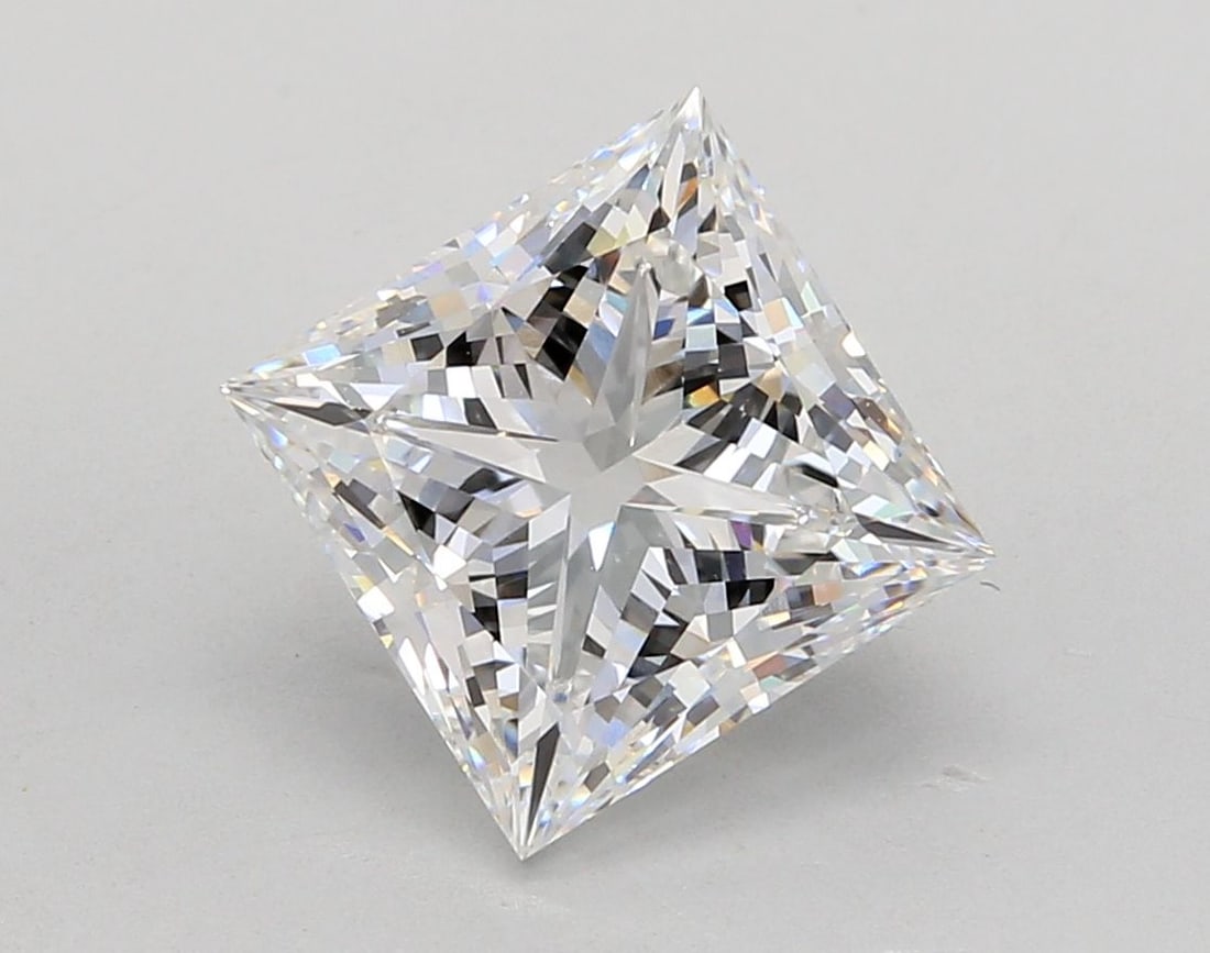 Loose Diamond - PRINCESS 4.04ct D VVS2: Loose Diamond - PRINCESS 4.04ct D VVS2 Source: This is a real non-mined Diamond that has been grown in a lab Shape: PRINCESS Carats: 4.04 Color: D Clarity: VVS2 Certification: IGI Video: