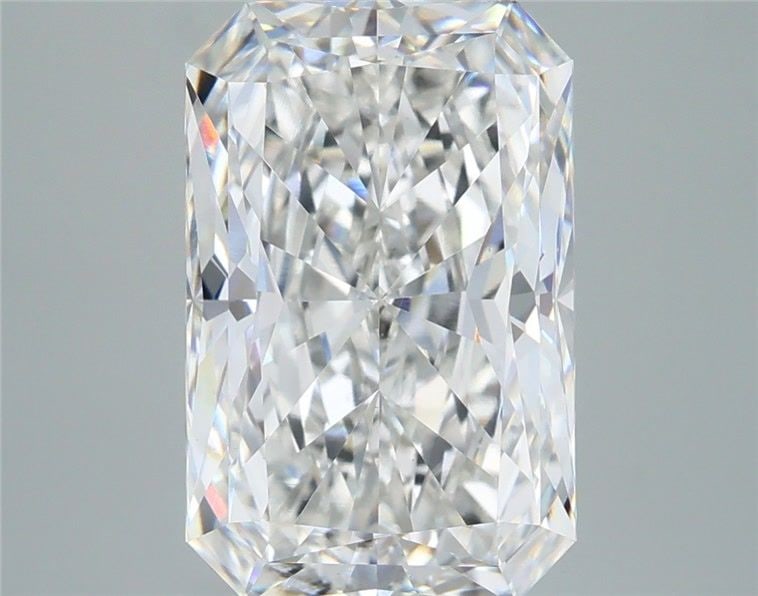 Loose Diamond - RADIANT 5.05ct F VS1: Loose Diamond - RADIANT 5.05ct F VS1 Source: This is a real non-mined Diamond that has been grown in a lab Shape: RADIANT Carats: 5.05 Color: F Clarity: VS1 Certification: IGI Video:
