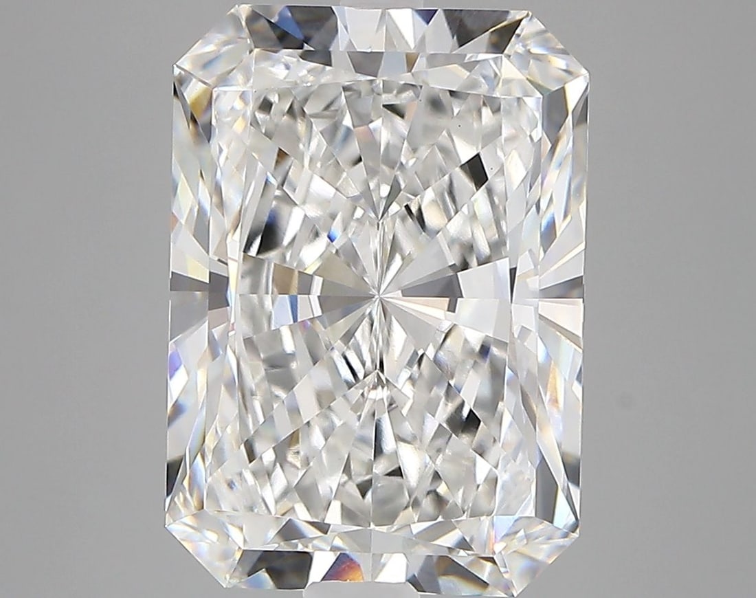 Loose Diamond - RADIANT 6.29ct E VVS2: Loose Diamond - RADIANT 6.29ct E VVS2 Source: This is a real non-mined Diamond that has been grown in a lab Shape: RADIANT Carats: 6.29 Color: E Clarity: VVS2 Certification: IGI Video: