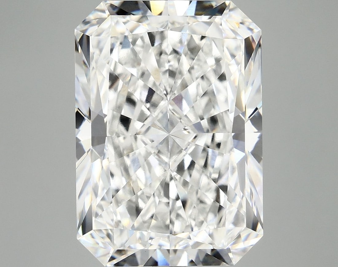 Loose Diamond - RADIANT 10.26ct E VVS2: Loose Diamond - RADIANT 10.26ct E VVS2 Source: This is a real non-mined Diamond that has been grown in a lab Shape: RADIANT Carats: 10.26 Color: E Clarity: VVS2 Certification: IGI Video: