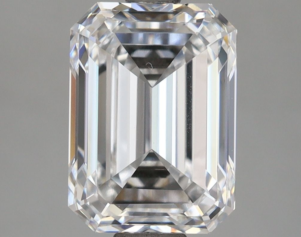 Loose Diamond - EMERALD 2.58ct D VVS1: Loose Diamond - EMERALD 2.58ct D VVS1 Source: This is a real non-mined Diamond that has been grown in a lab Shape: EMERALD Carats: 2.58 Color: D Clarity: VVS1 Certification: IGI Video: