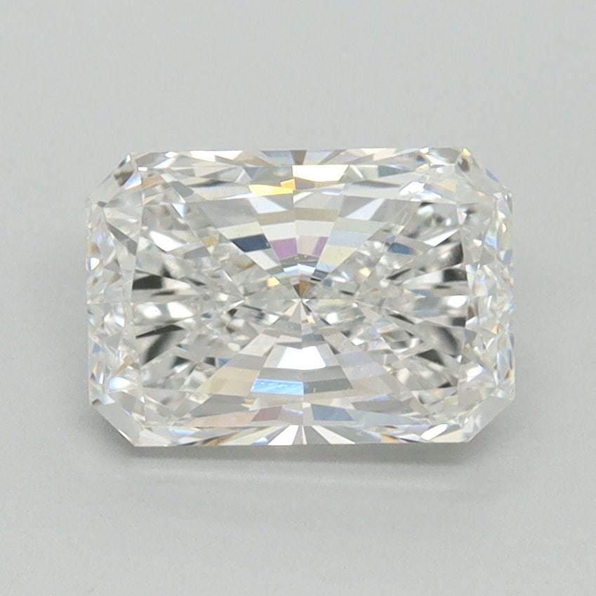 Loose Diamond - RADIANT 1.5ct E VS2: Loose Diamond - RADIANT 1.5ct E VS2 Source: This is a real non-mined Diamond that has been grown in a lab Shape: RADIANT Carats: 1.5 Color: E Clarity: VS2 Certification: NONE Video: