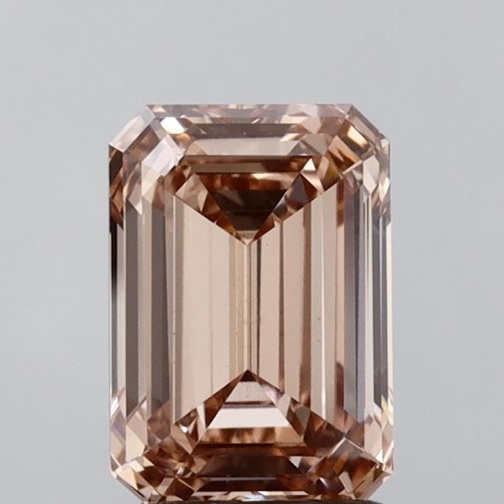 Loose Diamond - EMERALD 2.15ct Fancy Vivid Green VS1: Loose Diamond - EMERALD 2.15ct Fancy Vivid Green VS1 Source: This is a real non-mined Diamond that has been grown in a lab Shape: EMERALD Carats: 2.15 Color: Fancy Vivid Green Certification: IGI Video