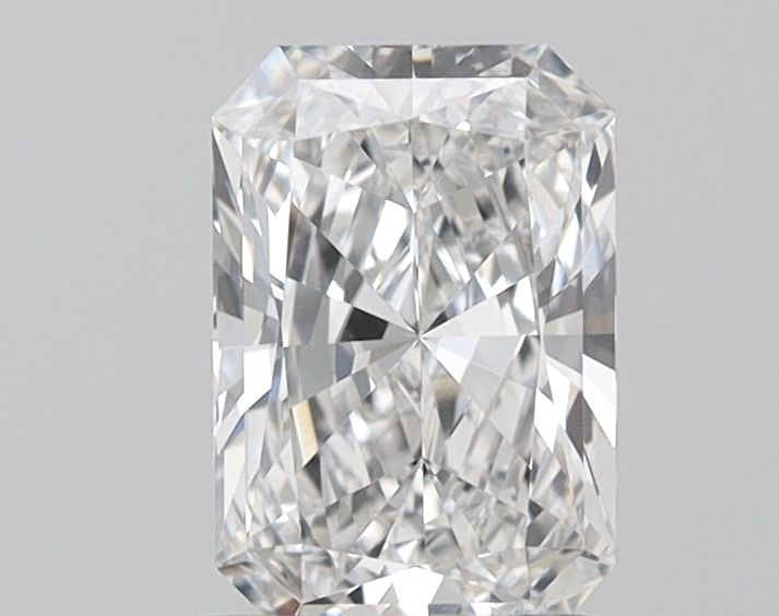 Loose Diamond - RADIANT 1.29ct E VVS2: Loose Diamond - RADIANT 1.29ct E VVS2 Source: This is a real non-mined Diamond that has been grown in a lab Shape: RADIANT Carats: 1.29 Color: E Clarity: VVS2 Certification: IGI Video: