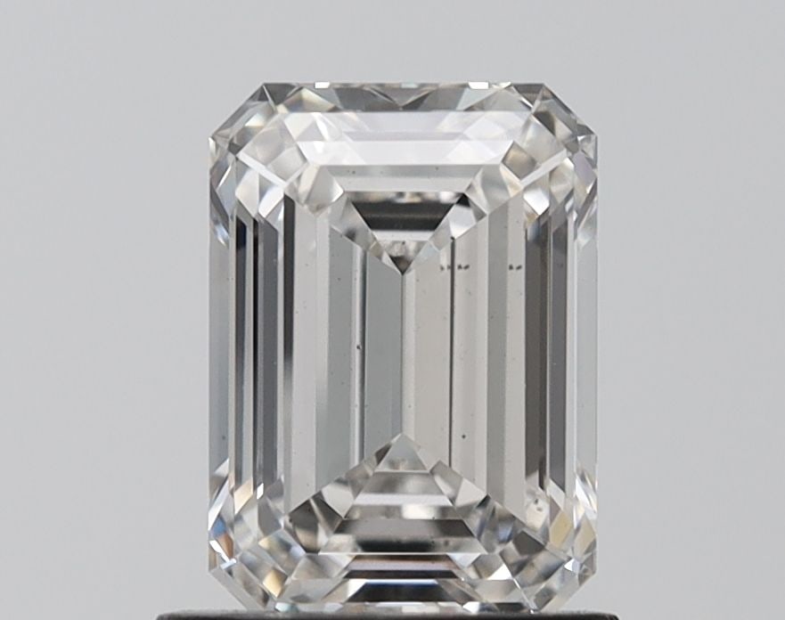 Loose Diamond - EMERALD 1.52ct G VS2: Loose Diamond - EMERALD 1.52ct G VS2 Source: This is a real non-mined Diamond that has been grown in a lab Shape: EMERALD Carats: 1.52 Color: G Clarity: VS2 Certification: IGI Video: