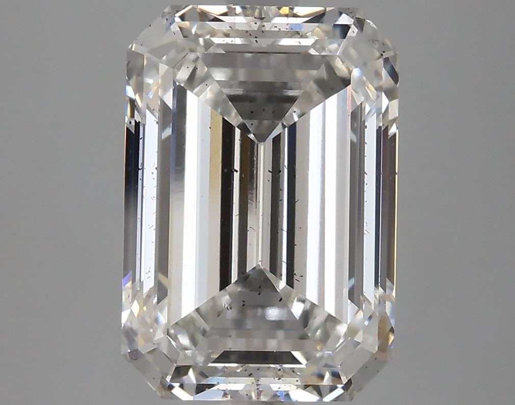 Loose Diamond - EMERALD 4.76ct F SI2: Loose Diamond - EMERALD 4.76ct F SI2 Source: This is a real non-mined Diamond that has been grown in a lab Shape: EMERALD Carats: 4.76 Color: F Clarity: SI2 Certification: IGI Video: