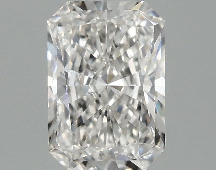 Loose Diamond - RADIANT 0.97ct G VS1: Loose Diamond - RADIANT 0.97ct G VS1 Source: This is a real non-mined Diamond that has been grown in a lab Shape: RADIANT Carats: 0.97 Color: G Clarity: VS1 Certification: IGI Video: