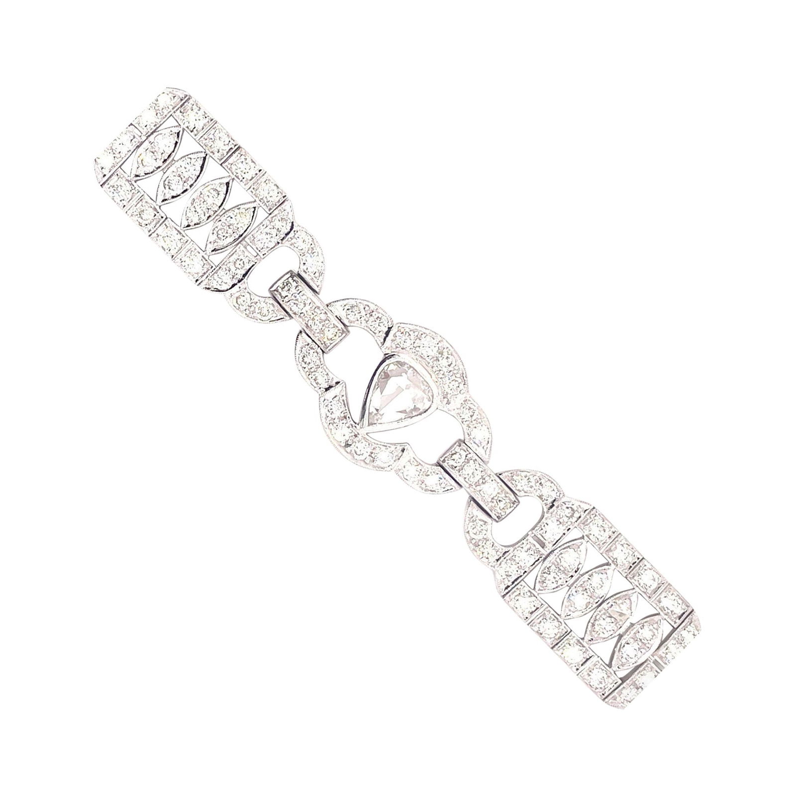 Art Deco Bracelet 9.35ct Diamonds in 18k White Gold: Art Deco Bracelet 9.35ct Diamonds in 18k White Gold Experience the elegance of this stunning Art Deco style bracelet, crafted in 18k white gold and adorned with exquisite diamonds. Featuring a total d