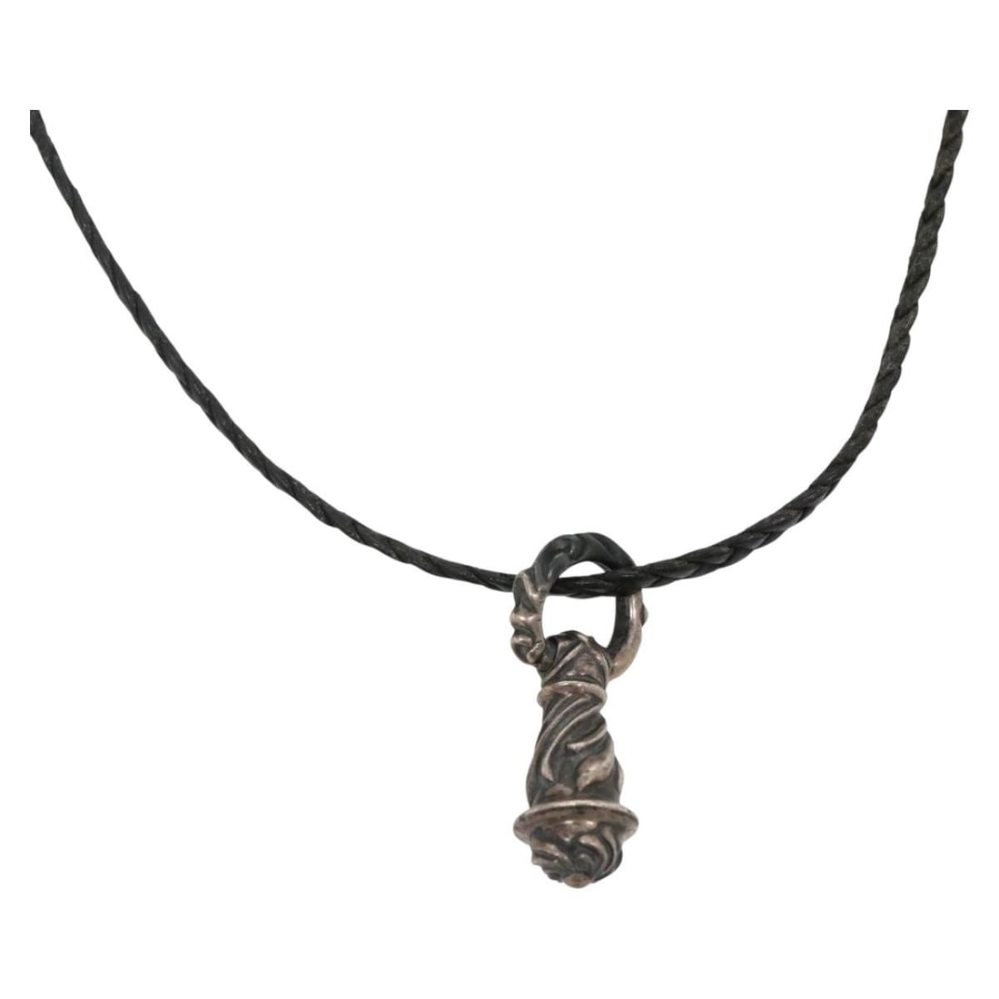 Chrome Hearts Tiny Razor Blade Necklace Ag925 Silver Authentic 40.9in: Chrome Hearts Tiny Razor Blade Necklace Ag925 Silver Authentic 40.9in Introducing the Chrome Hearts Tiny Razor Blade Campana Necklace, crafted from high-quality Ag925 silver. This stylish necklace fea