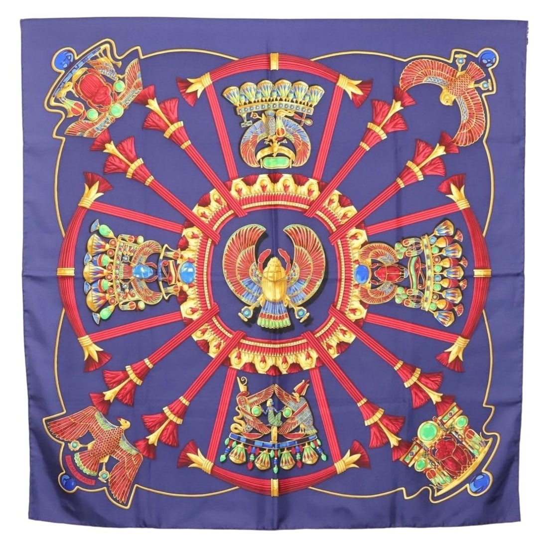 HERMES Caty Ancient Egyptian Scarab Silk Scarf 90cm Blue Auth: HERMES Caty Ancient Egyptian Scarab Silk Scarf 90cm Blue Auth This exquisite Hermes Caty Ancient Egyptian Scarab Pattern Carre 90 Scarf is a luxurious accessory crafted from high-quality silk. Showcas