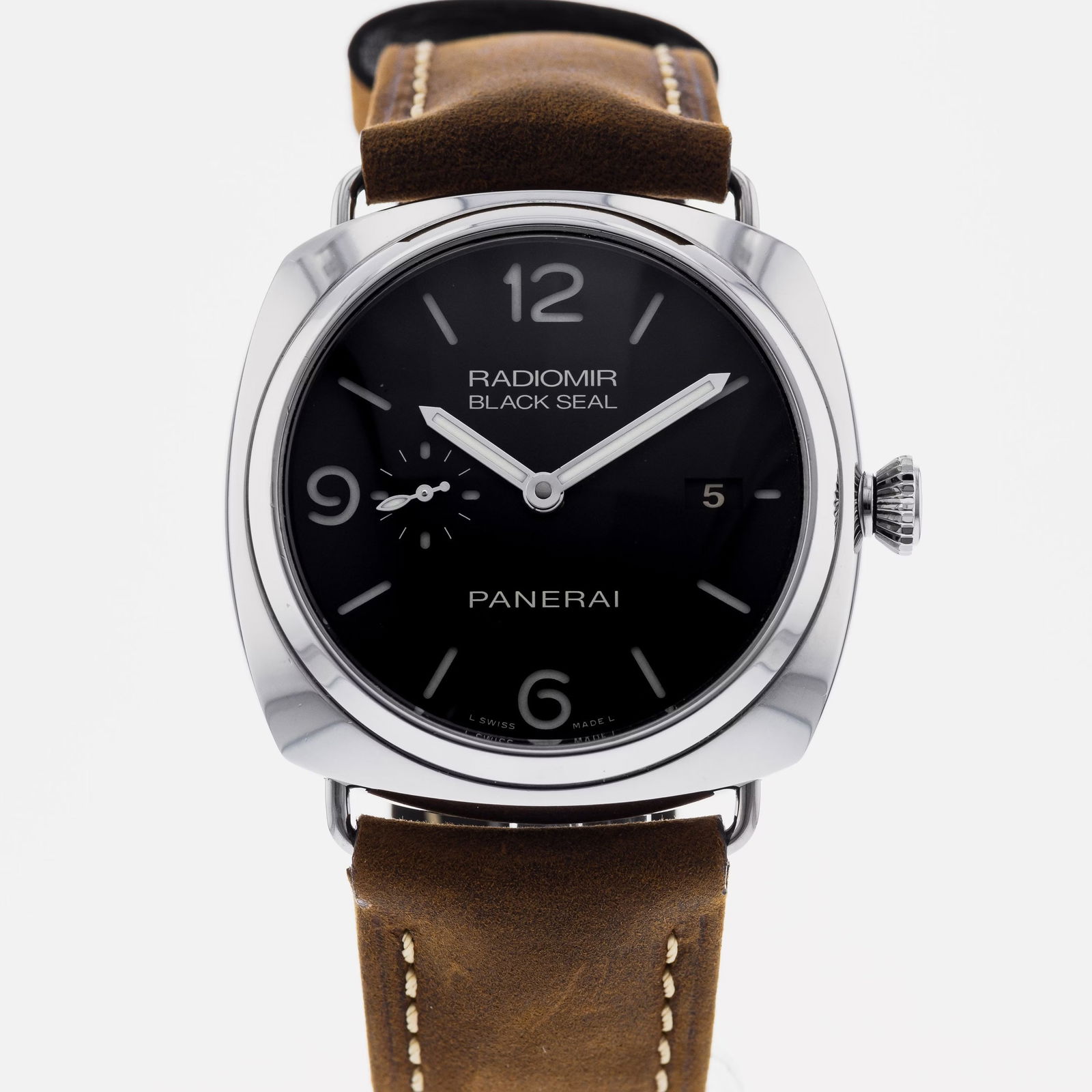 Panerai Radiomir PAM00388 Leather Strap Watch Black Dial with Papers 2012: Panerai Radiomir PAM00388 Leather Strap Watch Black Dial with Papers 2012 This is a Panerai Radiomir men's watch featuring a black dial and a smooth bezel. The timepiece comes with a leather bracelet