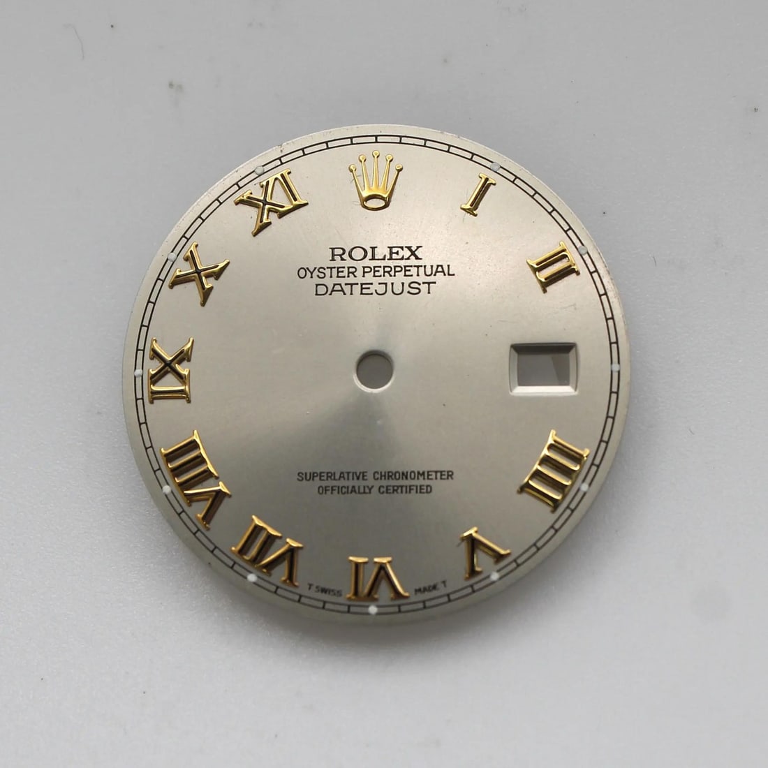 Rolex Oyster Perpetual Datejust 16233 Gold Roman Dial Luxury Watch (1 of 3)