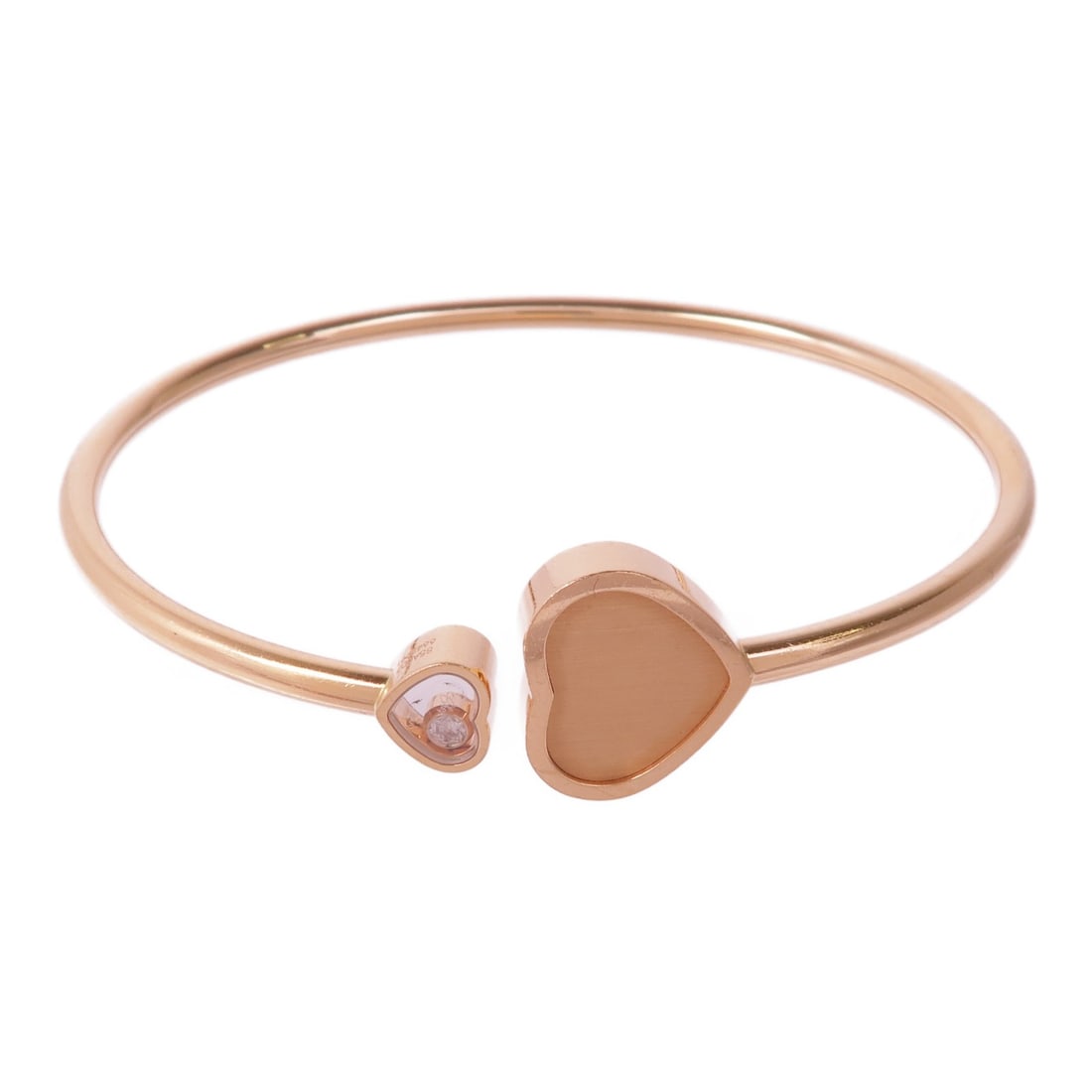 Chopard Happy Hearts 007 Bracelet 85A007 Diamond 18K Rose Gold: Chopard Happy Hearts 007 Bracelet 85A007 Diamond 18K Rose Gold Introducing the exquisite Chopard Happy Hearts James Bond 007 Bracelet, a luxurious piece crafted from 18K pink gold (K18PG). This elegan