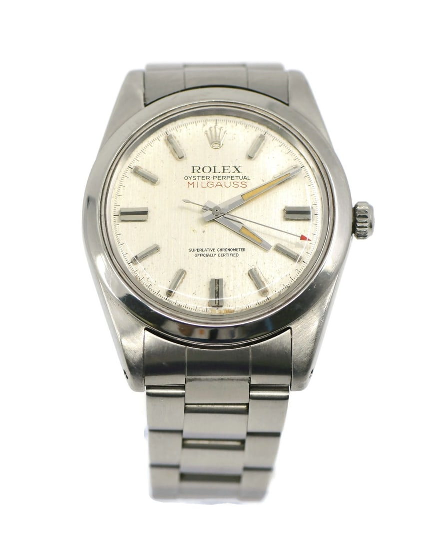 Rolex Milgauss Stainless Steel Watch 1019 Authentic 1969: Rolex Milgauss Stainless Steel Watch 1019 Authentic 1969 Discover the iconic Rolex Milgauss Stainless Steel Watch, a remarkable timepiece known for its robustness and precision. This wristwatch featur