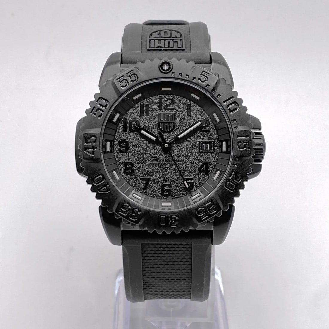 Luminox Navy SEAL Colormark Blackout Quartz Watch XS.3152.BO 200m Water Resistant (1 of 5)