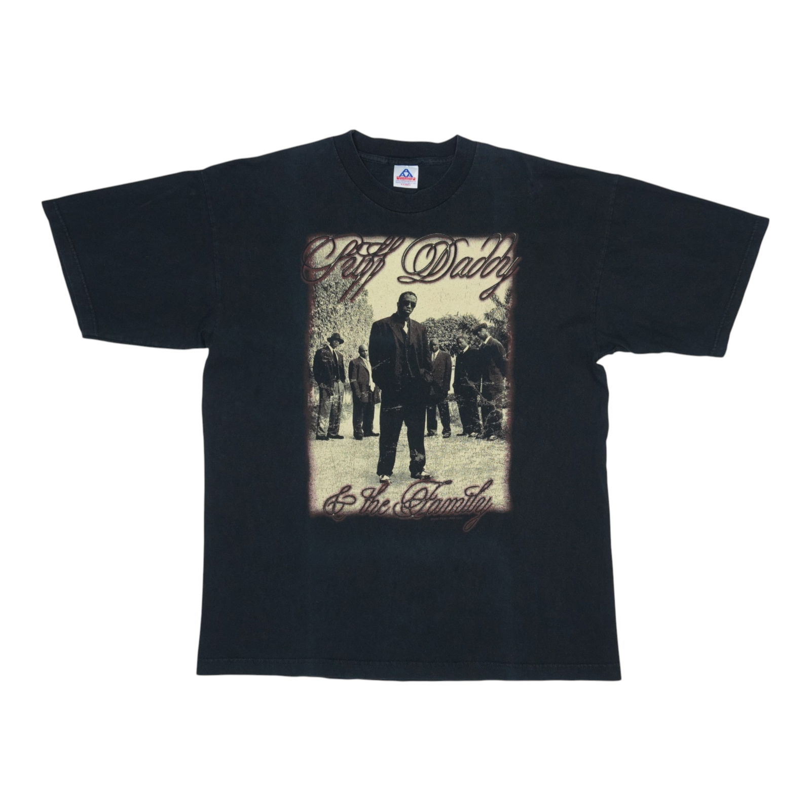 1997 Puff Daddy No Way Out Tour Vintage Shirt Black 100% Cotton: 1997 Puff Daddy No Way Out Tour Vintage Shirt Black 100% Cotton This original vintage 1997 Puff Daddy No Way Out Tour Shirt is a classic piece for any fan or collector. Made from 100% cotton, this bla