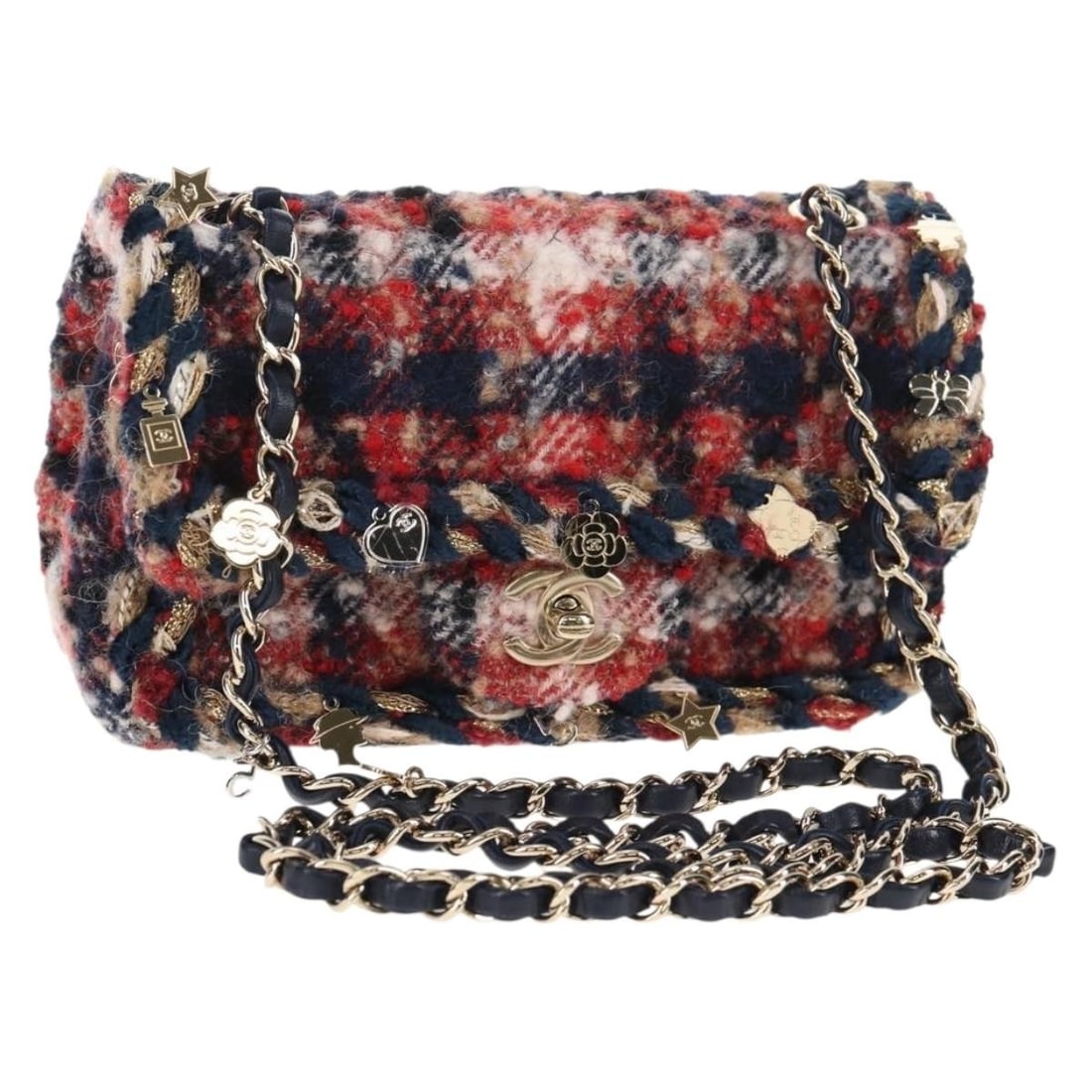 CHANEL Red Gold Matelasse Shoulder Bag Canvas Auth 142564M: CHANEL Red Gold Matelasse Shoulder Bag Canvas Auth 142564M Elevate your style with this authentic CHANEL Matelasse Chain Shoulder Bag, crafted from luxurious red and gold canvas. This elegant shoulder