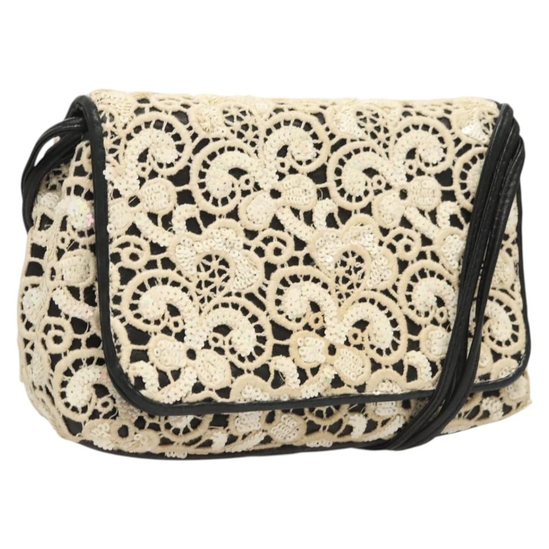 Chanel White Floral CC Shoulder Flap Bag: Chanel White Floral CC Shoulder Flap Bag This Chanel Floral CC Flap Bag in white is designed as a shoulder bag for women. It features a floral motif with the iconic CC logo. The bag shows slight rubbi