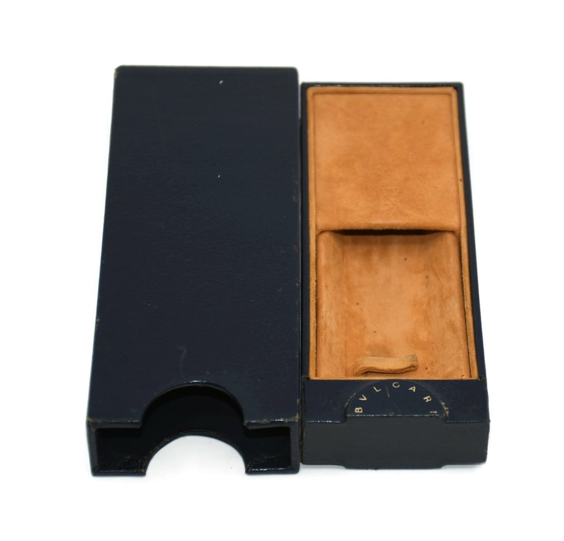 Bvlgari Authentic Presentation Watch Box 6x2x1 Inches: Bvlgari Authentic Presentation Watch Box 6x2x1 Inches This Bvlgari Watch Box is a luxurious presentation box designed for a single watch. Crafted by the esteemed brand Bvlgari, this box measures 6x2x1