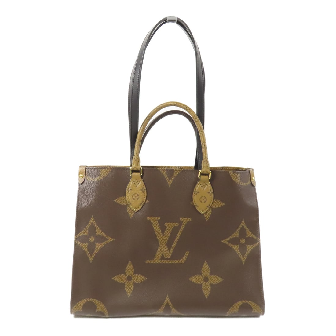 LOUIS VUITTON On The Go MM 2 Way Bag Monogram Giant Brown PVC: LOUIS VUITTON On The Go MM 2 Way Bag Monogram Giant Brown PVC This LOUIS VUITTON On The Go MM 2 Way Bag showcases an elegant Monogram Giant design in a rich brown color. Crafted from durable PVC coate
