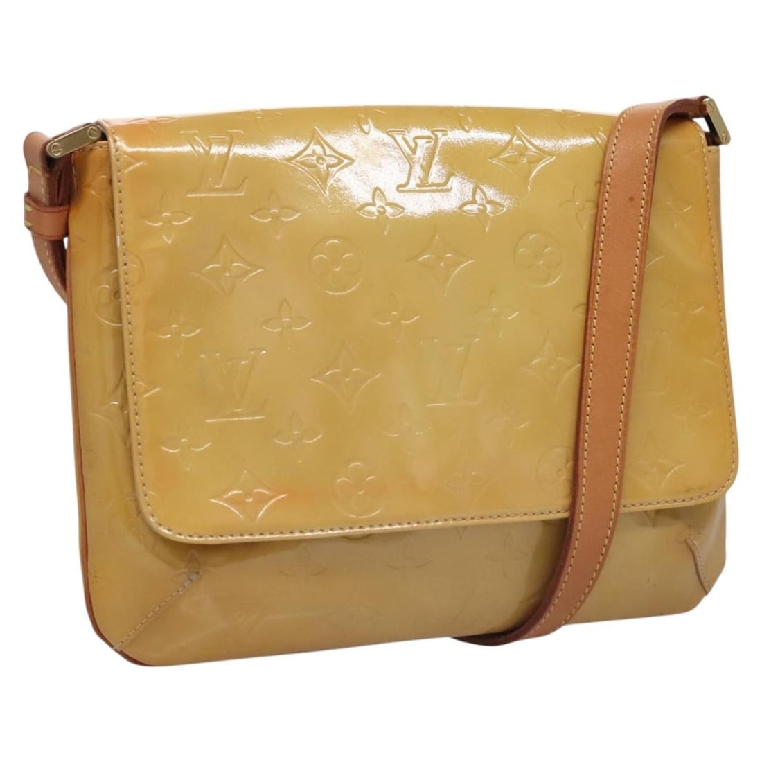 Thompson Street Shoulder Bag Beige by Louis Vuitton: Thompson Street Shoulder Bag Beige by Louis Vuitton This pre-owned Louis Vuitton Thompson Street handbag in beige is designed for women and features a classic silhouette. The bag shows signs of use, i