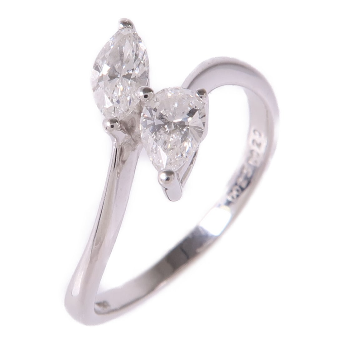 JEWELRY 18K White Gold Diamond Ring Size 6.5 (1 of 8)