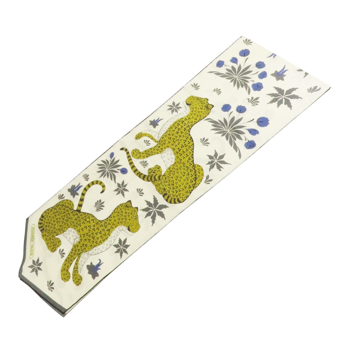 HERMES Maxi Twilly Scarf Silk White Brown Multicolor: HERMES Maxi Twilly Scarf Silk White Brown Multicolor Elevate your accessory collection with this exquisite HERMES Maxi Twilly Scarf. Crafted from luxurious silk, this scarf features a stunning combina