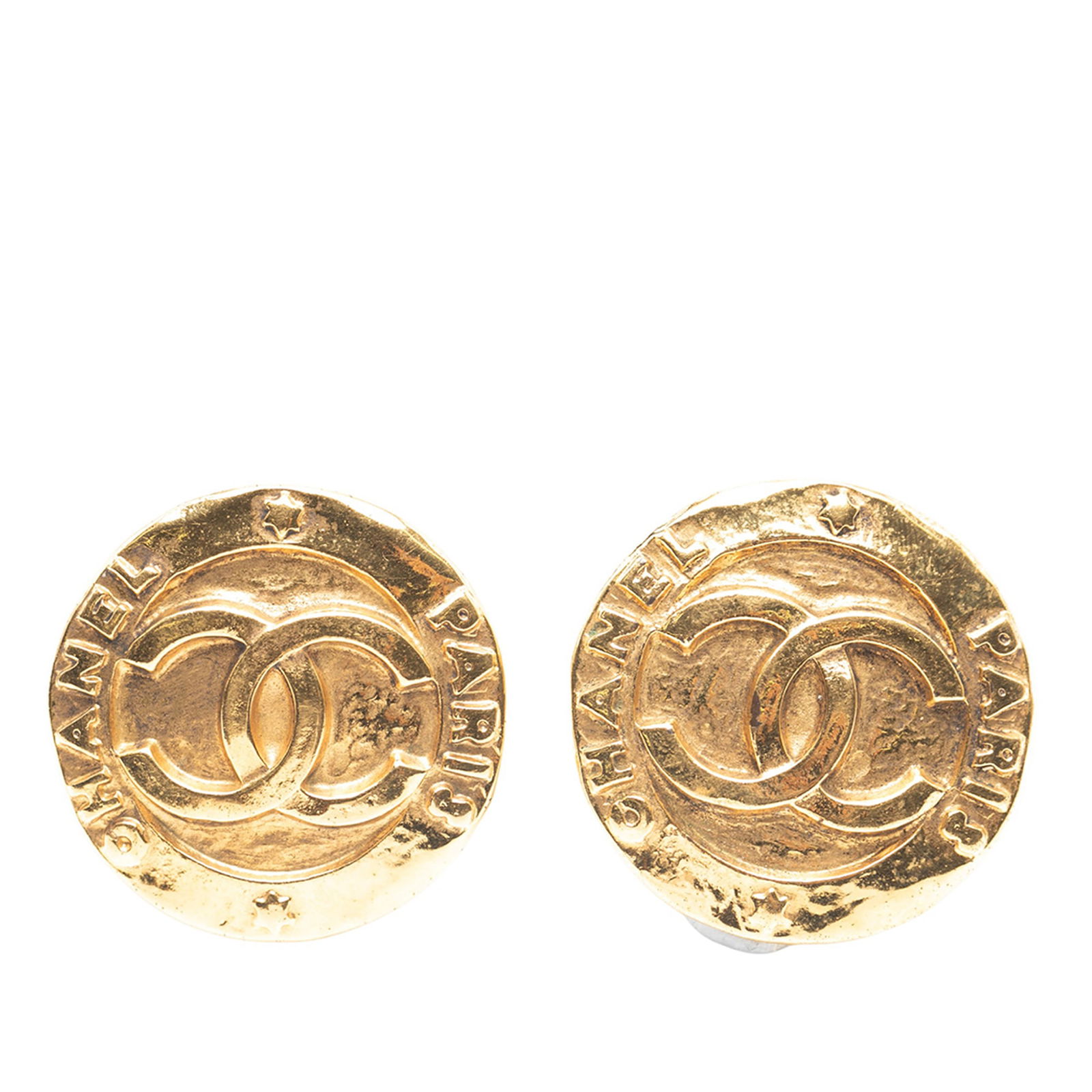 Chanel Gold Plated CC Round Clip On Earrings France: Chanel Gold Plated CC Round Clip On Earrings France Elevate your accessory collection with these stunning Chanel Gold Plated CC Round Clip-On Earrings. Crafted with a gold-tone metal body, these earri