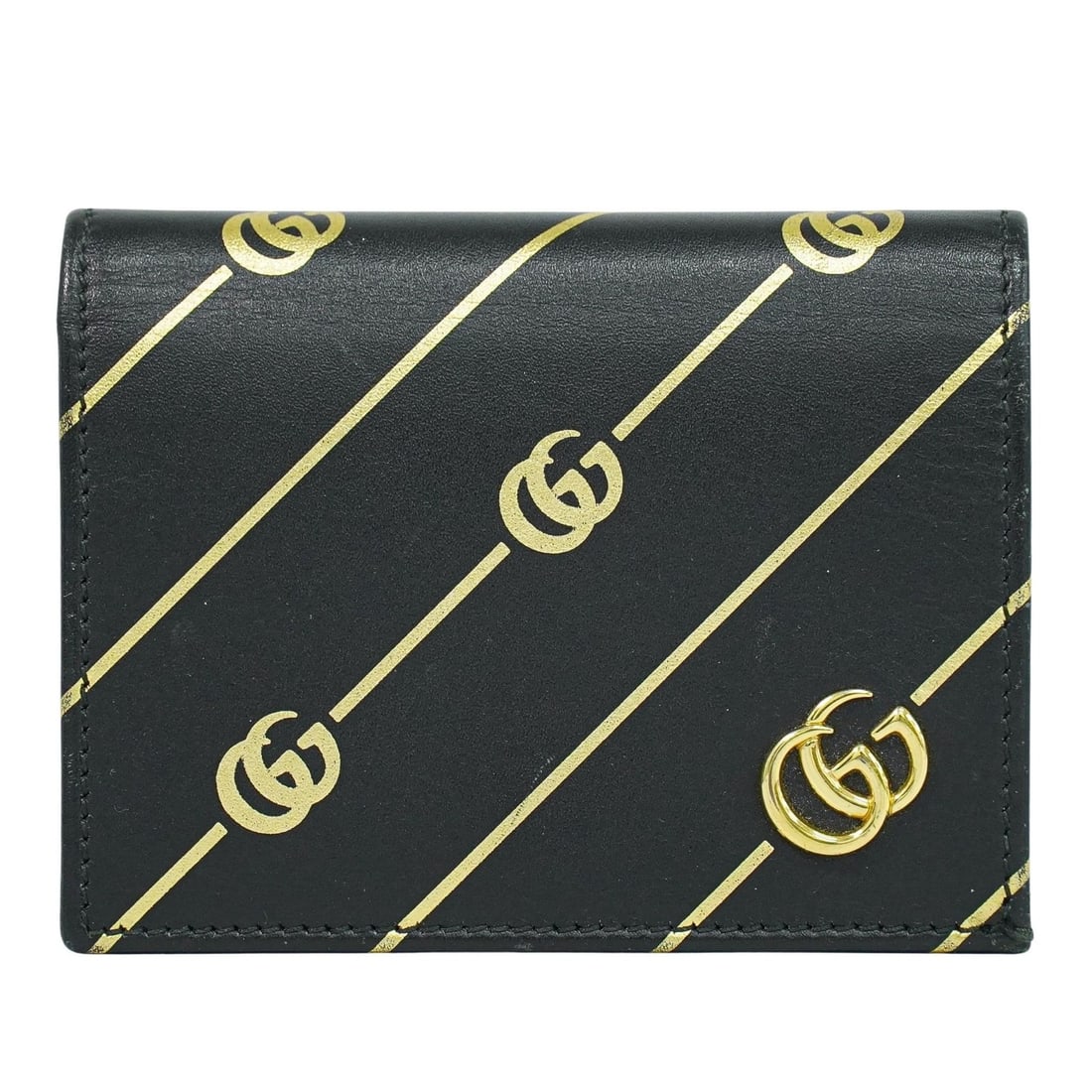 Black GG Marmont Women's Wallet by Gucci: Black GG Marmont Women's Wallet by Gucci This pre-owned Gucci GG Marmont wallet in black is designed for women and remains in very good condition. It features some scuffing on the body, slight fraying