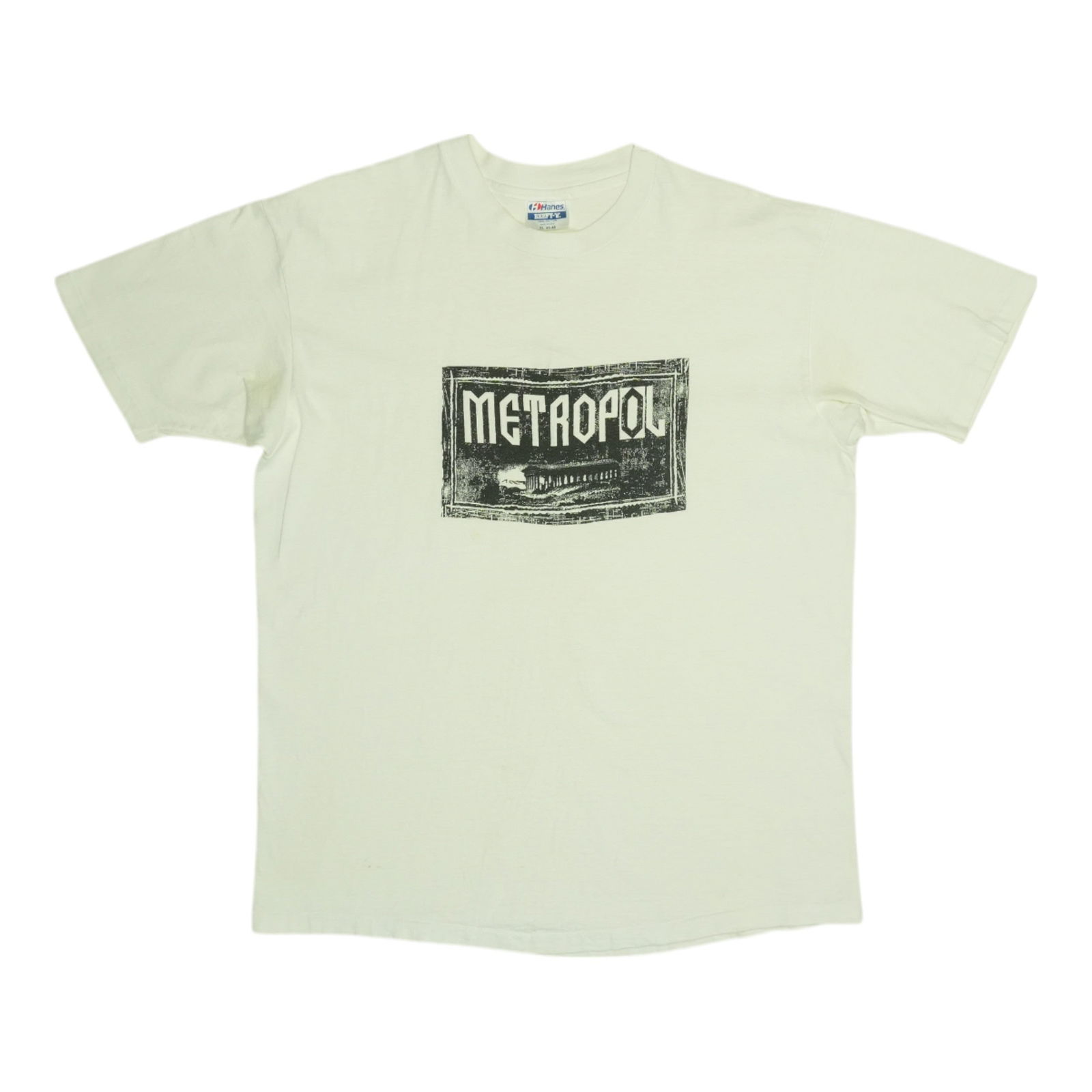 Authentic 1980s Metropol Vintage Shirt with Graphics: Authentic 1980s Metropol Vintage Shirt with Graphics Discover an authentic vintage 1980s Metropol Shirt, a unique piece that reflects the style of its era. This shirt features eye-catching front and b