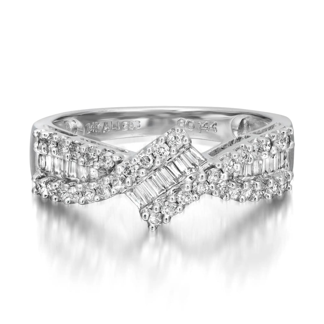 Rachel Koen 14K White Gold Diamond Ring 0.65Cttw Adjustable Size 7.75: Rachel Koen 14K White Gold Diamond Ring 0.65Cttw Adjustable Size 7.75 This stunning ladies' ring, crafted from 14K white gold, is a perfect blend of elegance and sophistication. The ring showcases 0.3
