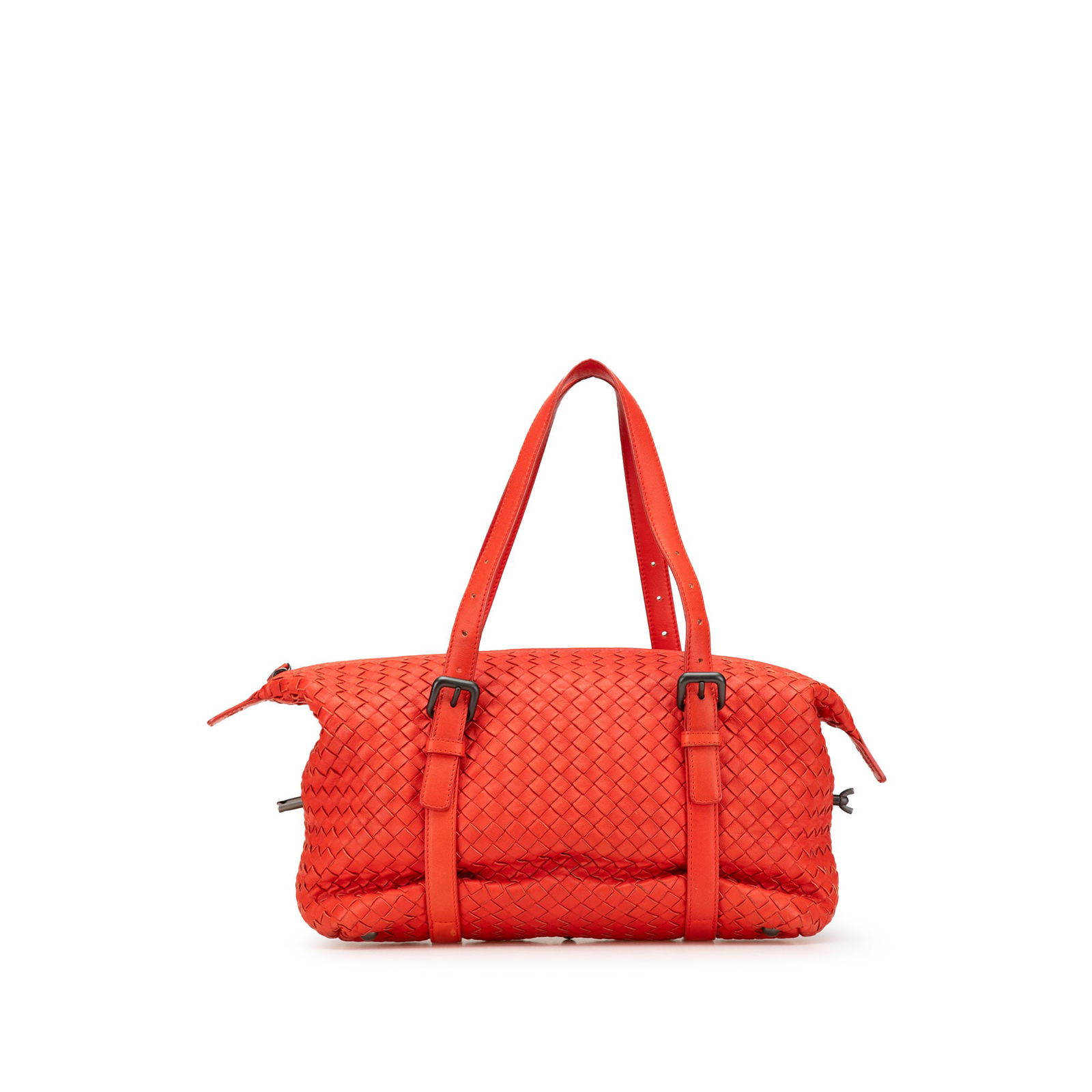 Bottega Veneta Red Nappa Intrecciato Montaigne Shoulder Bag: Bottega Veneta Red Nappa Intrecciato Montaigne Shoulder Bag This Bottega Veneta Nappa Intrecciato Montaigne Shoulder Bag is a stunning accessory crafted from high-quality woven leather, showcasing a r