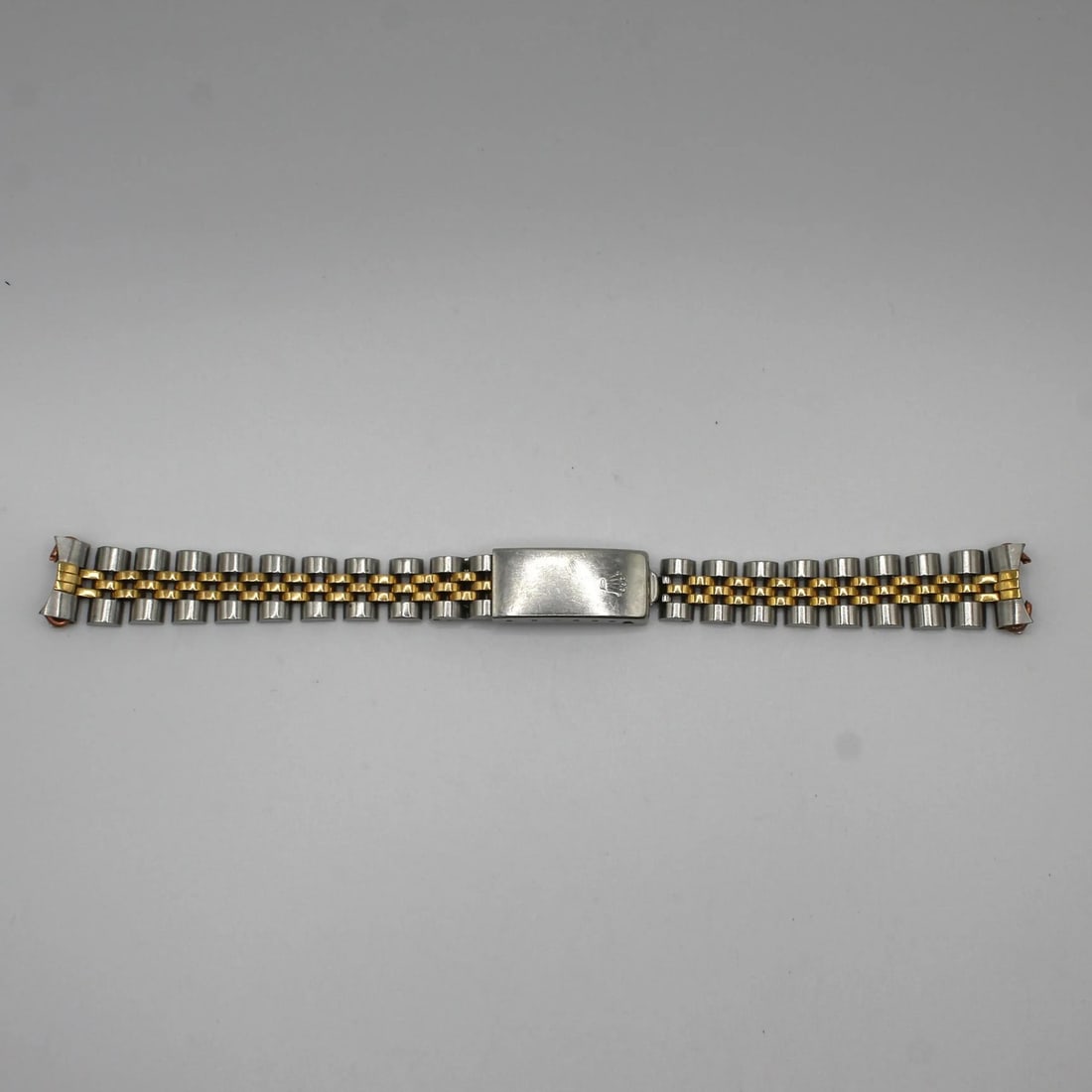 Rolex Jubilee 468B Gold Steel Bracelet 10MM for 26MM Watch: Rolex Jubilee 468B Gold Steel Bracelet 10MM for 26MM Watch This Rolex Jubilee 468B End Links bracelet is a luxurious wristwatch band designed for 26MM watches, specifically compatible with the Rolex J