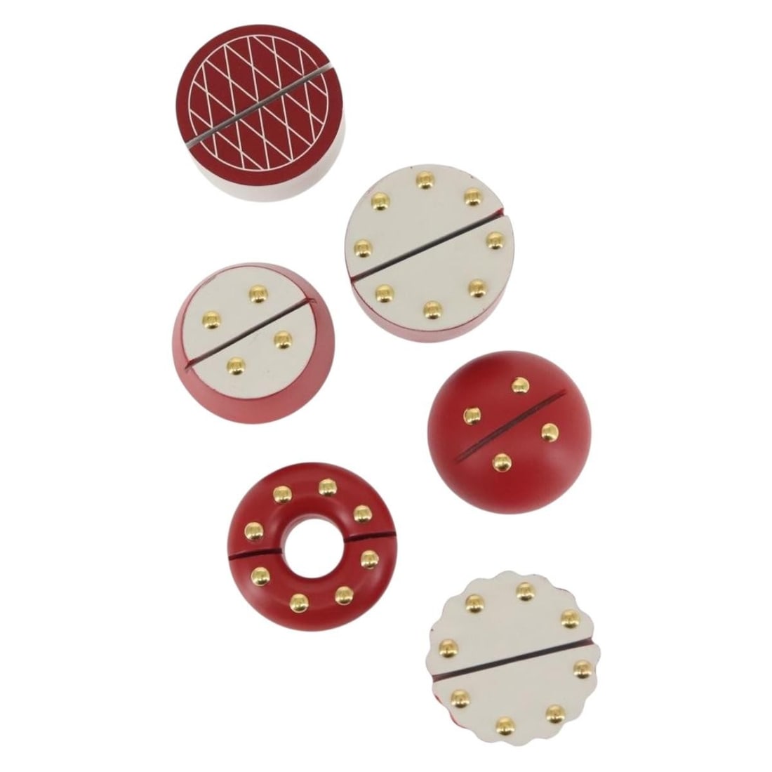 PRADA Red Wood Photo Frame Authenticated 138578: PRADA Red Wood Photo Frame Authenticated 138578 This PRADA Memo Stand is a stylish and functional photo frame crafted from high-quality wood, featuring a vibrant red color that adds a pop of elegance