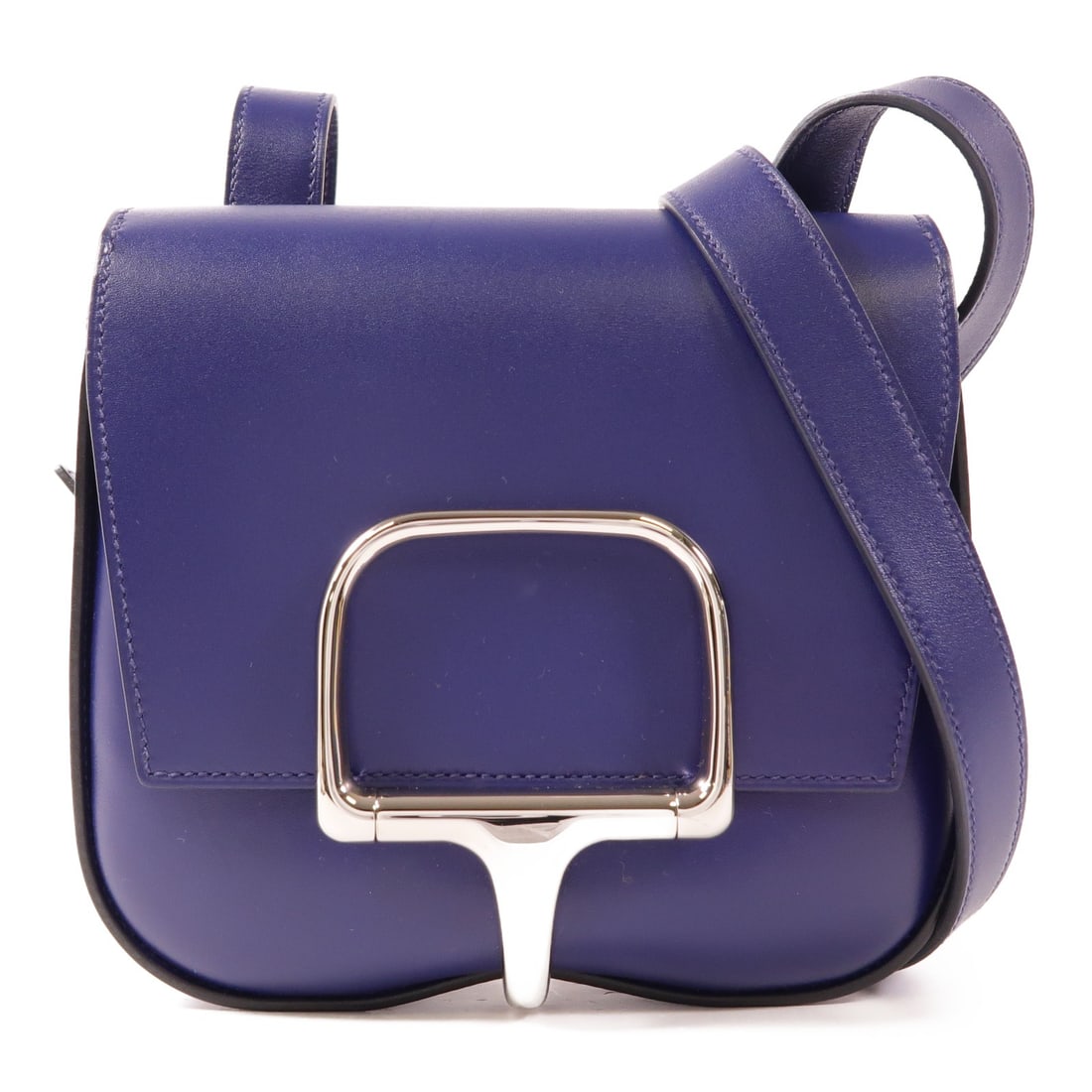 HERMES Della Cavalleria Mini Shoulder Bag Tadelakt Leather Navy PHW: HERMES Della Cavalleria Mini Shoulder Bag Tadelakt Leather Navy PHW This exquisite HERMES Della Cavalleria Mini Shoulder Bag is crafted from high-quality calfskin leather, showcasing a stunning navy e