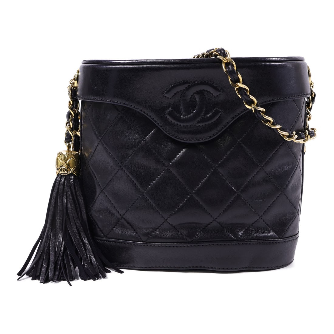 CHANEL Vintage Black Lambskin Shoulder Bag with GHW: CHANEL Vintage Black Lambskin Shoulder Bag with GHW This vintage CHANEL shoulder bag is crafted from luxurious lambskin leather in a classic black hue. It features a stylish chain strap, making it per