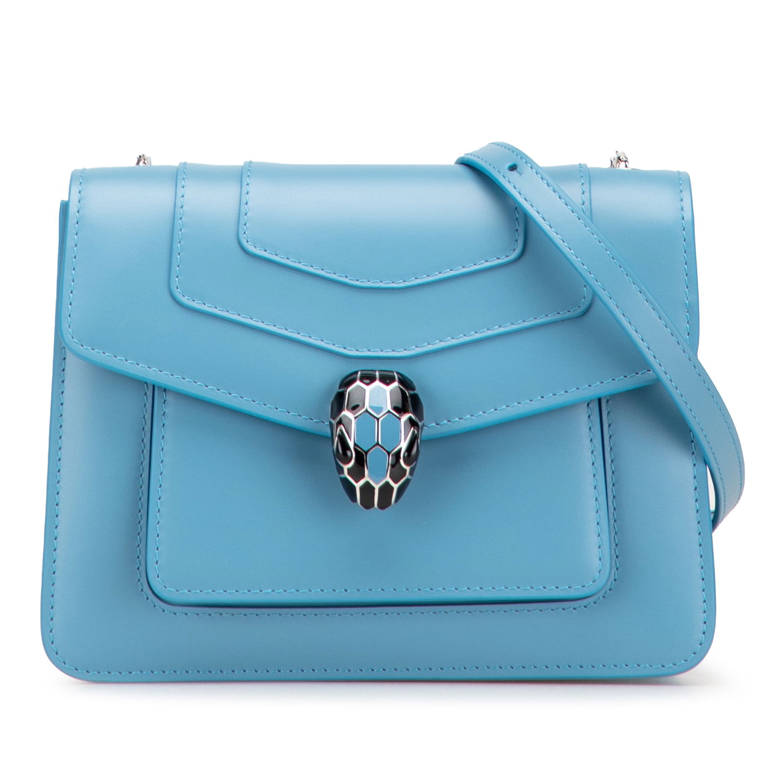 Bvlgari Serpenti Forever Leather Crossbody Bag Blue: Bvlgari Serpenti Forever Leather Crossbody Bag Blue Introducing the Bvlgari Leather Serpenti Forever Crossbody, a chic and stylish accessory crafted from high-quality leather. This elegant bag showcas