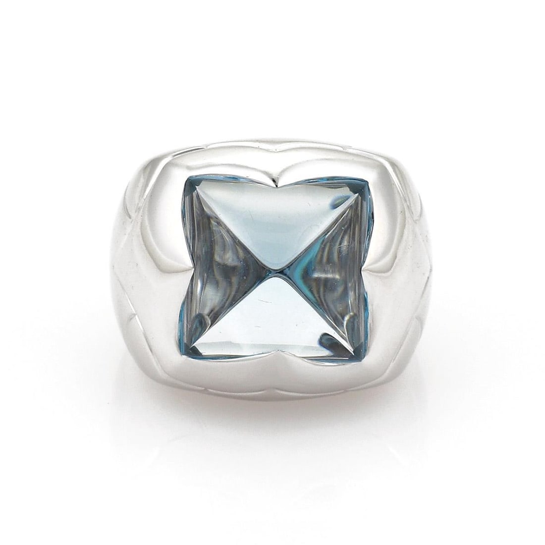 Bvlgari Pyramide 18k White Gold Floral Topaz Ring Size 4: Bvlgari Pyramide 18k White Gold Floral Topaz Ring Size 4 Introducing an exquisite ring from Bvlgari's Pyramide collection, meticulously crafted from 18k white gold with a high polished finish. This st