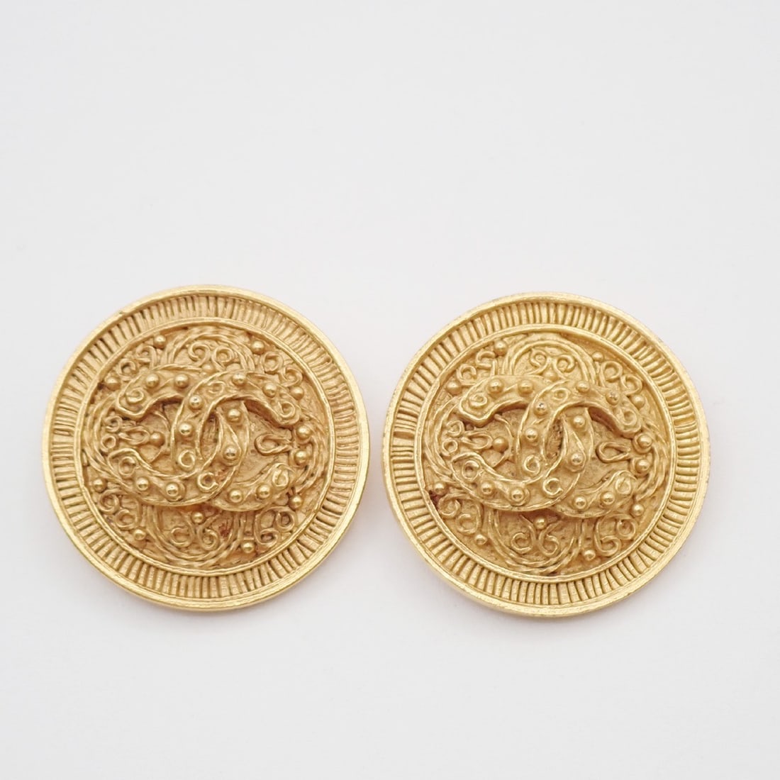 Vintage Chanel CC Gold Tone Circular Clip Earrings (1 of 1)