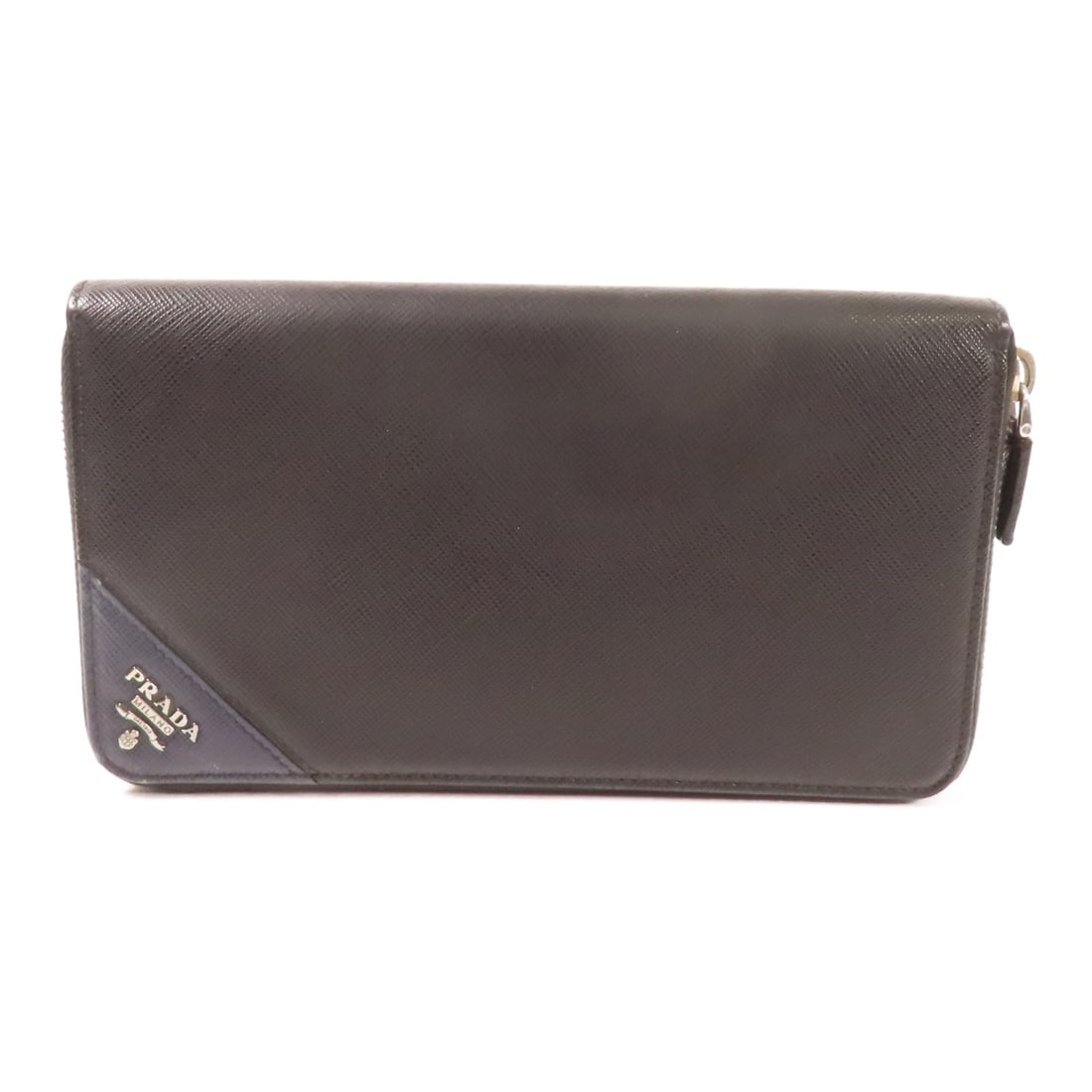 PRADA Calfskin Leather Long Wallet Black Blue 62B: PRADA Calfskin Leather Long Wallet Black Blue 62B This PRADA long wallet combines elegance and functionality, crafted from high-quality calfskin leather in a sophisticated black hue. Designed in Italy