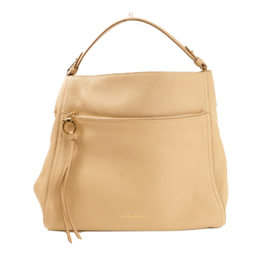 Salvatore Ferragamo Beige Calfskin Leather Shoulder Bag GHW: Salvatore Ferragamo Beige Calfskin Leather Shoulder Bag GHW This stylish Salvatore Ferragamo shoulder bag is crafted from high-quality calfskin leather in an elegant beige hue. With a height of 12.6 i