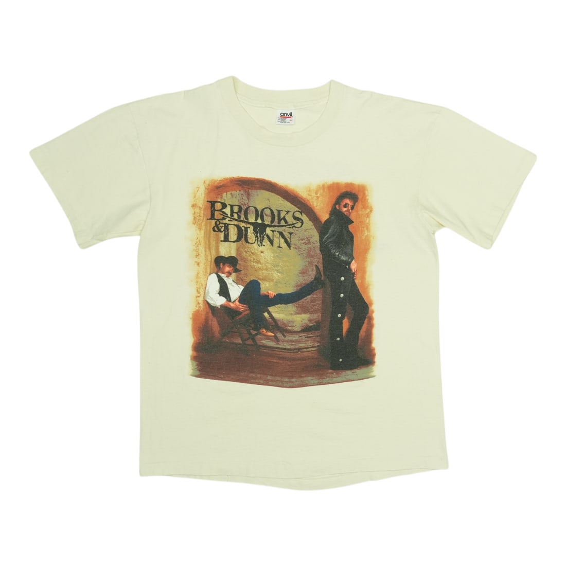 1994 Brooks & Dunn Waitin On Sundown Vintage Shirt 100% Cotton: 1994 Brooks & Dunn Waitin On Sundown Vintage Shirt 100% Cotton This original vintage 1994 Brooks & Dunn Waitin On Sundown shirt is a true collector's item, showcasing iconic front and back graphics. M